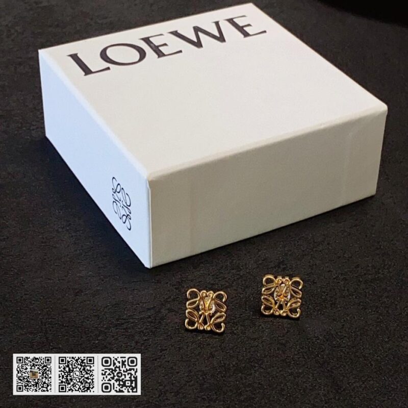 Loewe新款 复古金色正方形小耳环 (F950) - Image 7