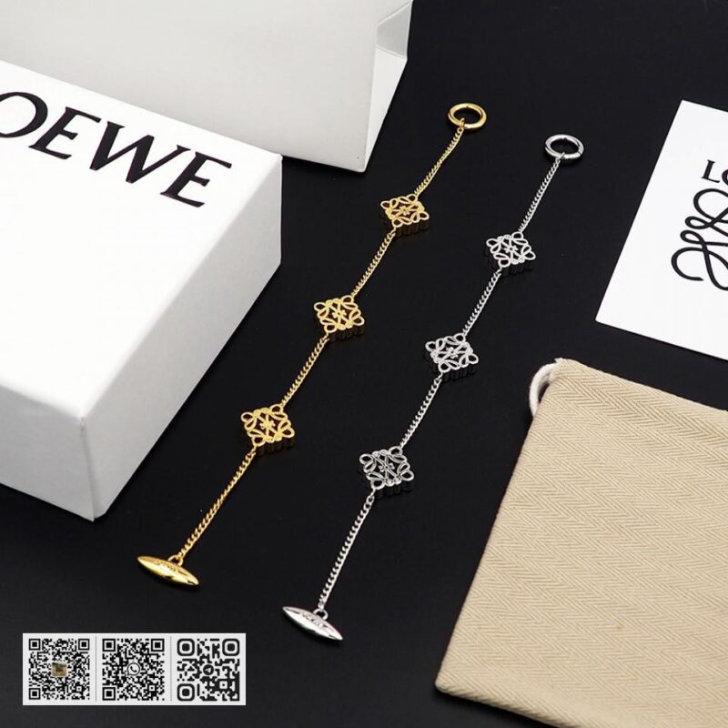 Loewe Anagram 三个立方体手链(EC82) - Image 2
