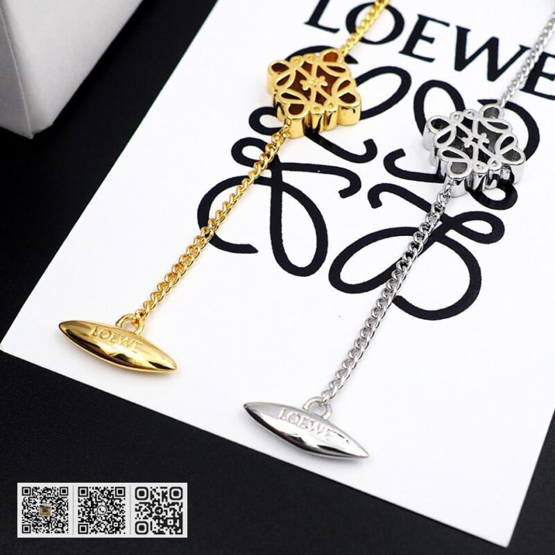 Loewe Anagram 三个立方体手链(EC82) - Image 4