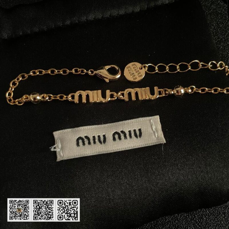 Miu miu 字母手链(4A94) - Image 7