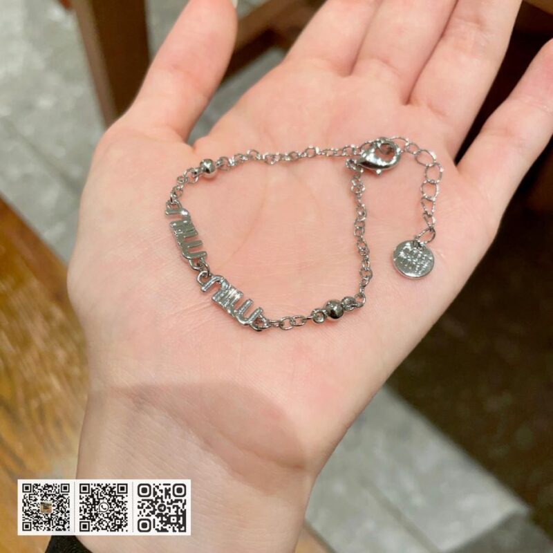 Miu miu 字母手链(4E90)