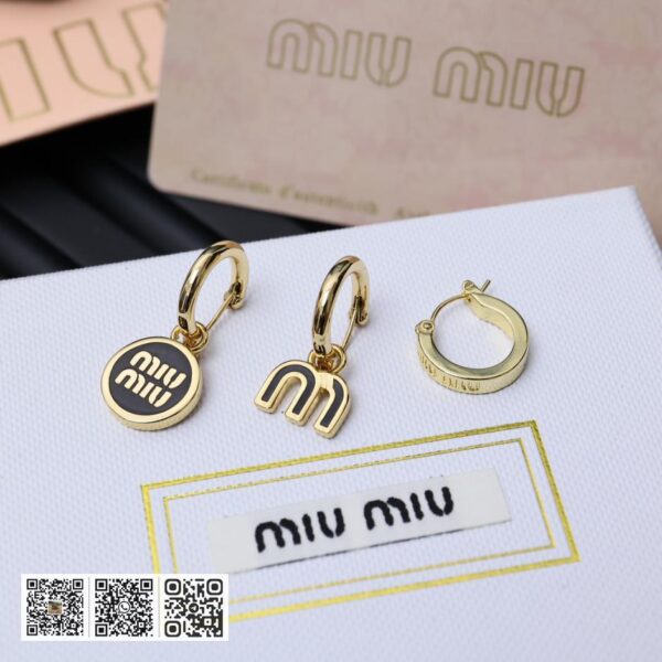 Miu miu爆品耳环三件组(CEC5)