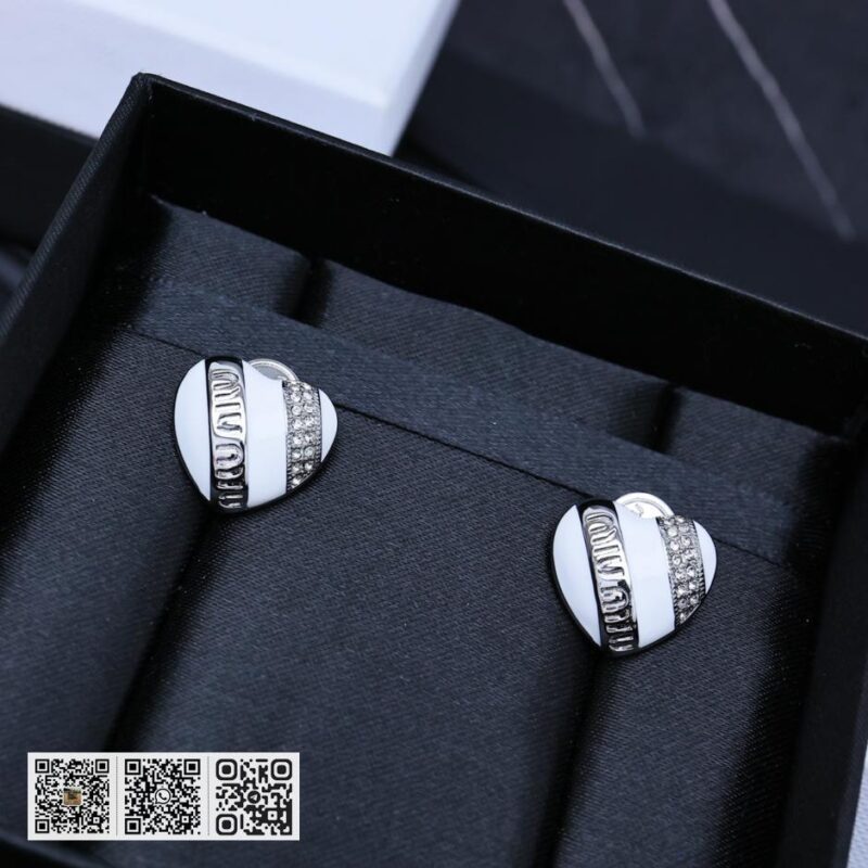 Miu miu 珐琅爱心耳环(CF69) - Image 2