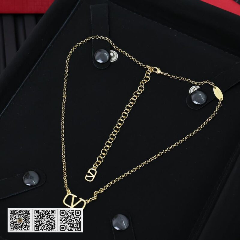 Valentino 华伦天奴 字母项链(3AB1)