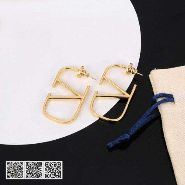 Valentino 华伦天奴 标志V字 耳环(50AF)