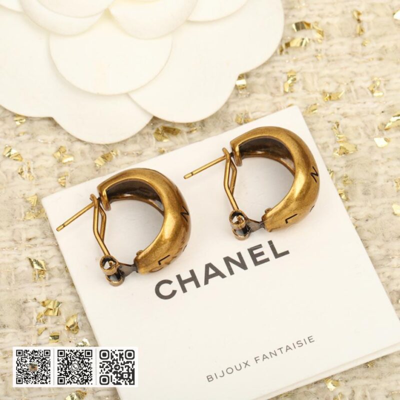 Chanel 涂鸦小半圈耳拍 - Image 4