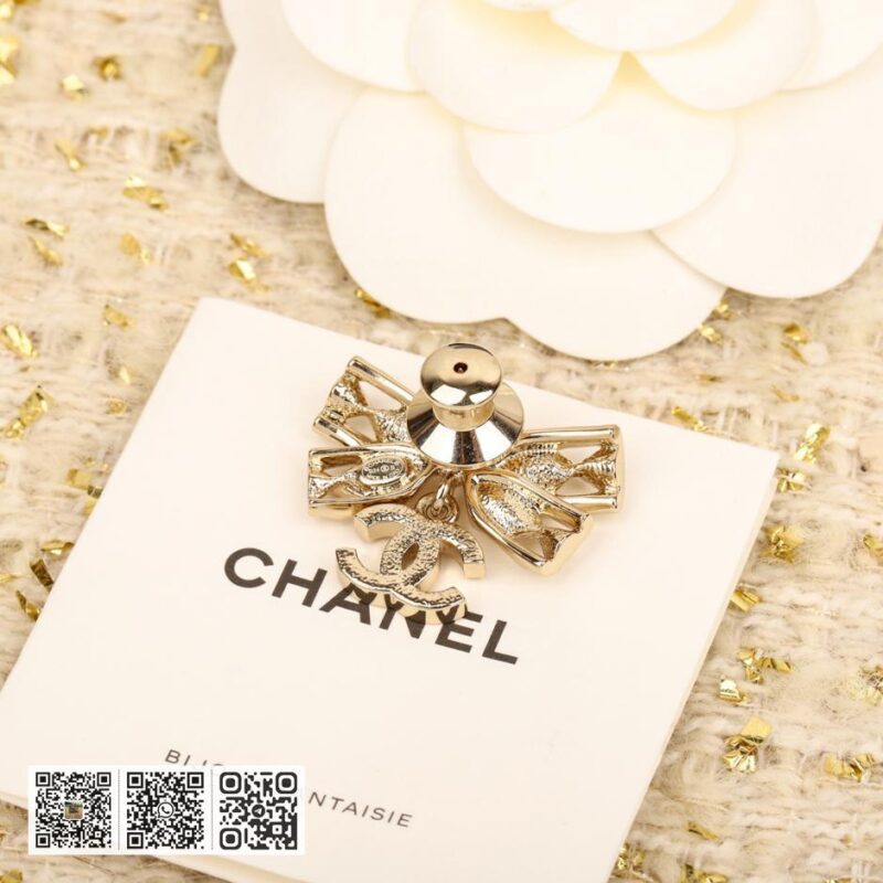 Chanel 镂空蝴蝶结吊c小号胸针 - Image 4
