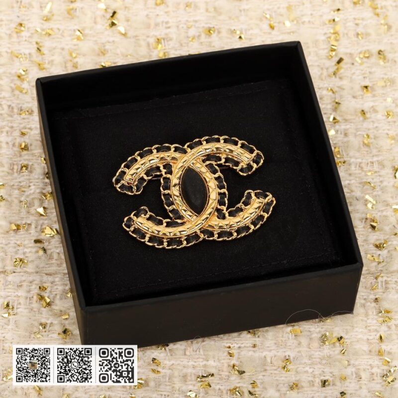 Chanel 菱格穿皮胸针 - Image 2