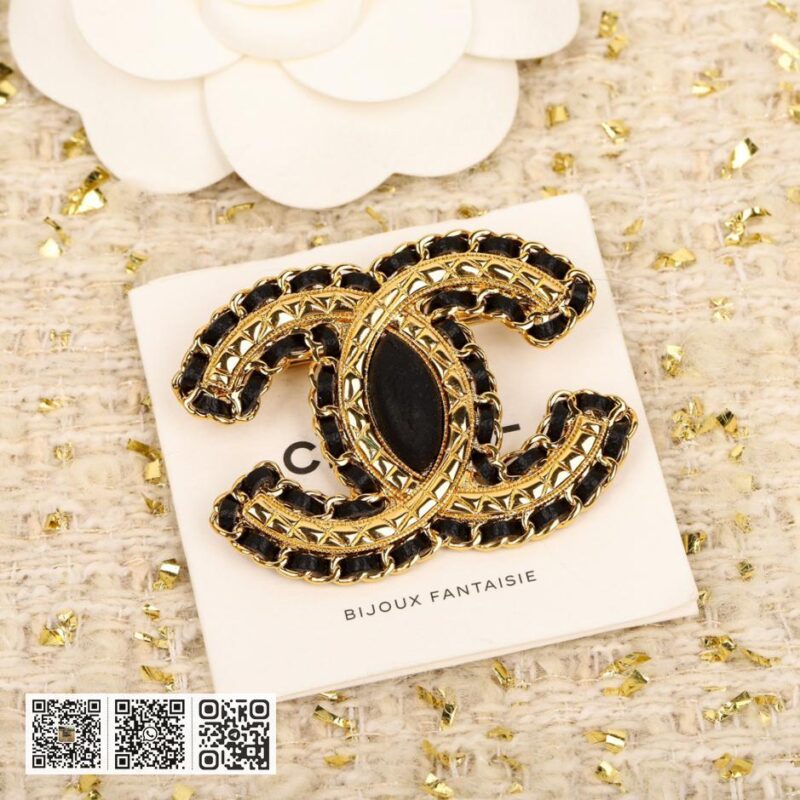 Chanel 菱格穿皮胸针 - Image 3