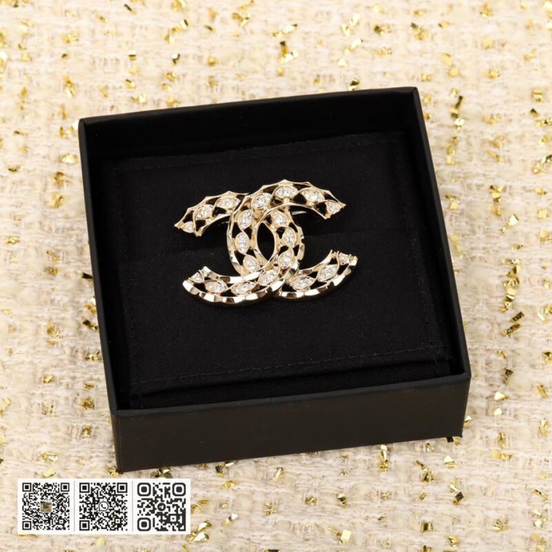 Chanel 水钻镂空双C胸针 施华洛钻 - Image 2