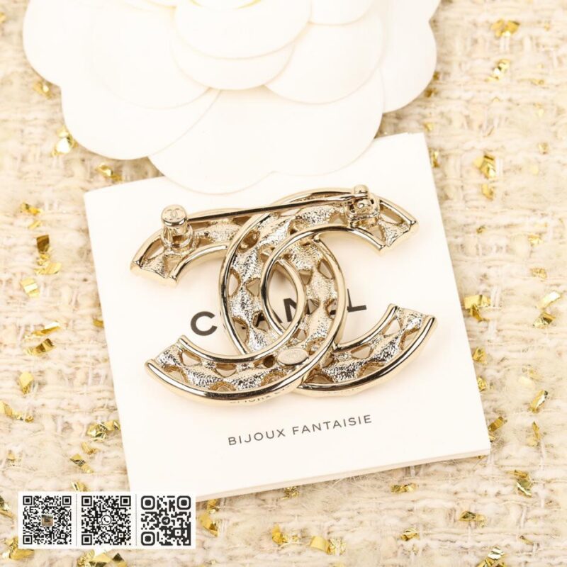 Chanel 水钻镂空双C胸针 施华洛钻 - Image 4