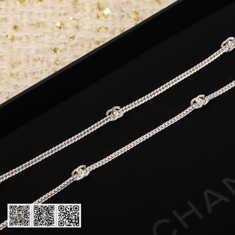 Chanel 10花蛇骨腰链 - Image 10