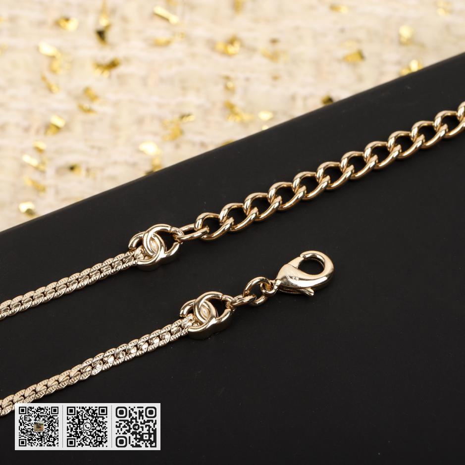 Chanel 10花蛇骨腰链 - Image 9