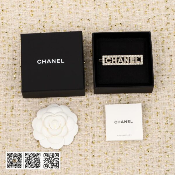 Chanel 字母 logo满钻发夹