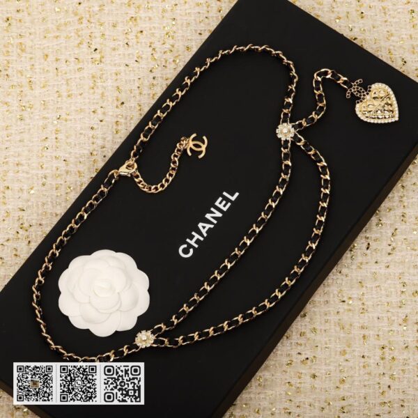 Chanel菱格爱心穿皮腰