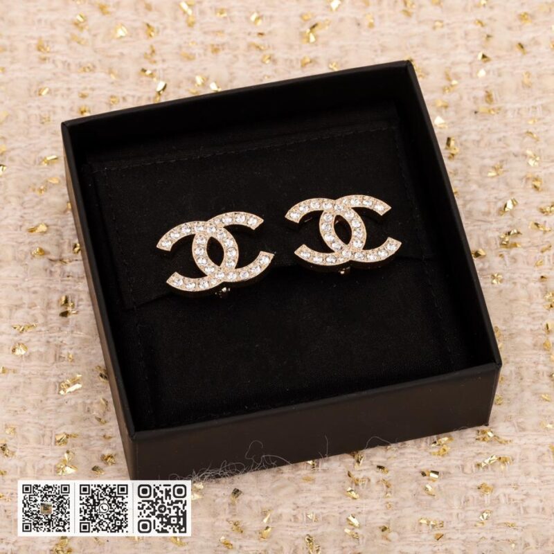 Chanel 满钻双C耳夹 - Image 2