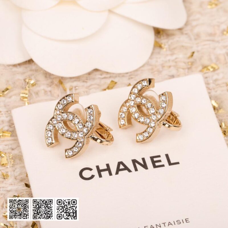 Chanel满钻双C耳夹 - Image 3