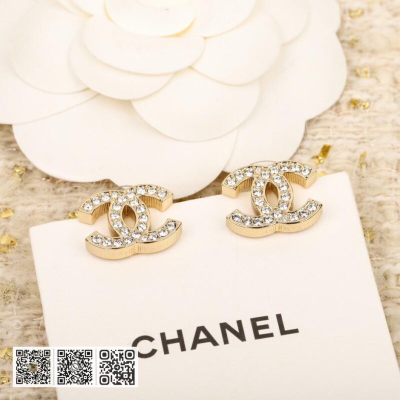 Chanel 满钻双C耳钉 - Image 3