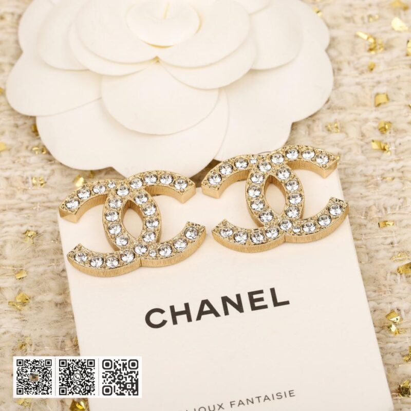 Chanel满钻双C耳钉 - Image 3
