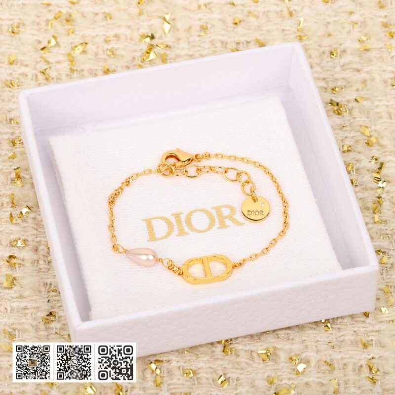 Dior CD字母吊水滴珍珠手链 - Image 2