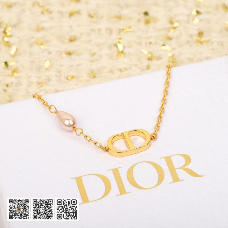Dior CD字母吊水滴珍珠手链 - Image 3