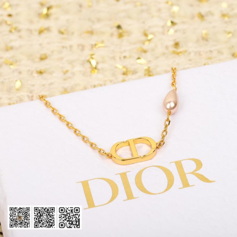 Dior CD字母吊水滴珍珠手链 - Image 4