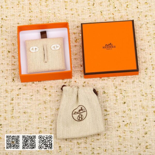 Hermes 猪鼻子耳环