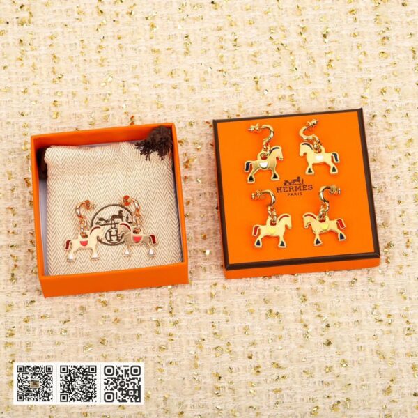 Hermes 小马 珐琅滴油耳环