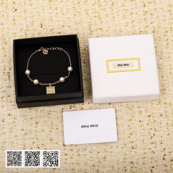 Miu Miu 方块珍珠手链