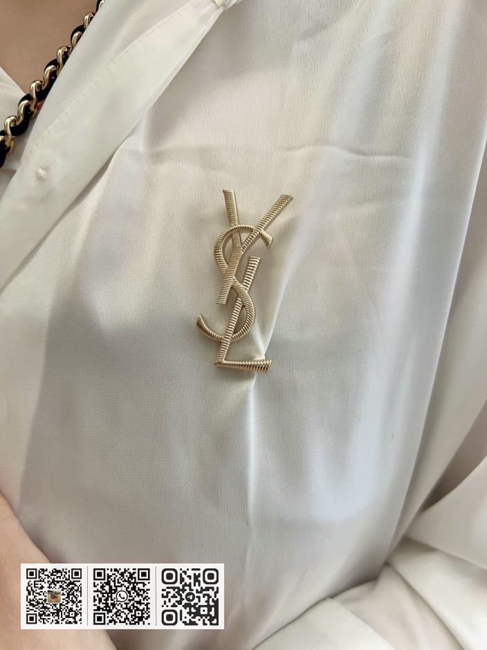 Saint Laurent字母胸针 - Image 7